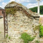 reningelst_kerkhofmuur